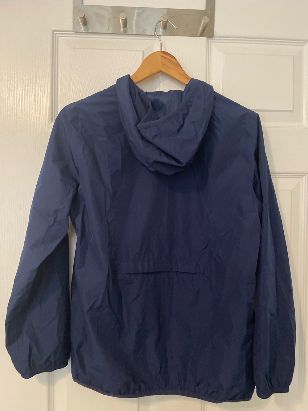 ☂️ Lands' End Navy Jacket w/hood - Picture 2 of 4